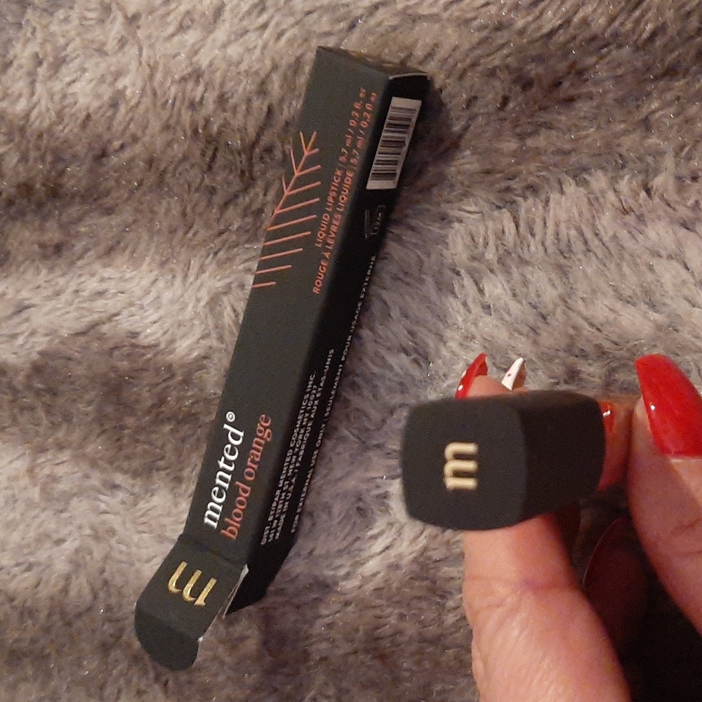 Mented Blood Orange Liquid Lipstick -  New With Tags - Picture 4 of 5